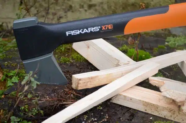 Fiskars X7 Kampeerbijl
