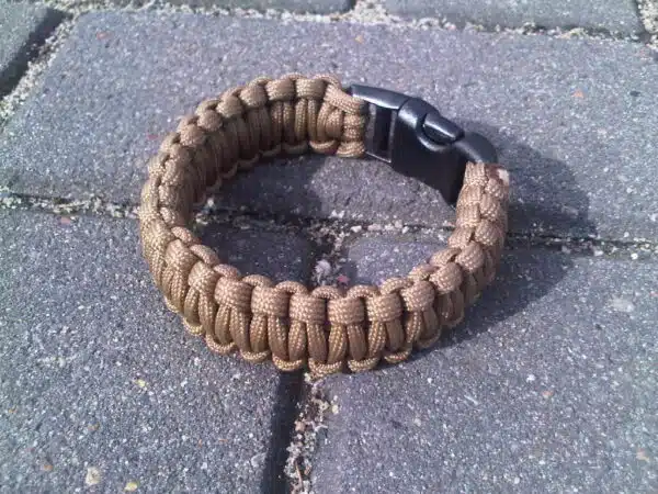 Paracord armband-585