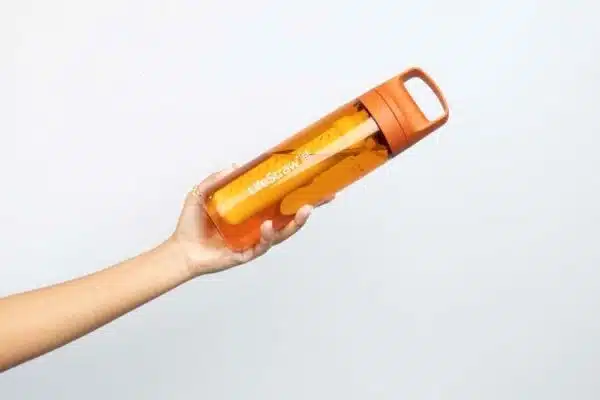 LifeStraw Go 2.0 waterfles is een zeer praktisch drinkfles. Geen overtollige kilo's mee sjouwen om over voldoende drinkwater te beschikken.